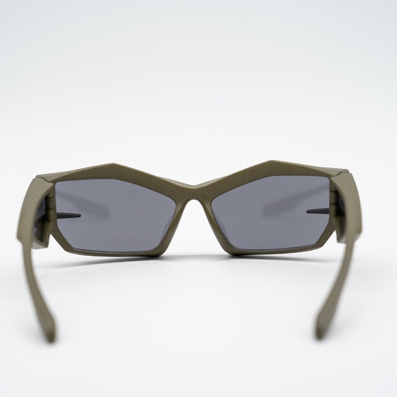 Givenchy Eyewear Giv Cut Shield Sunglasses GV400491 Matte Green Unisex - Picture 5 of 10